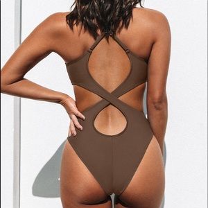 NWT Cupshe One Piece Swimsuit - Adjustable Straps